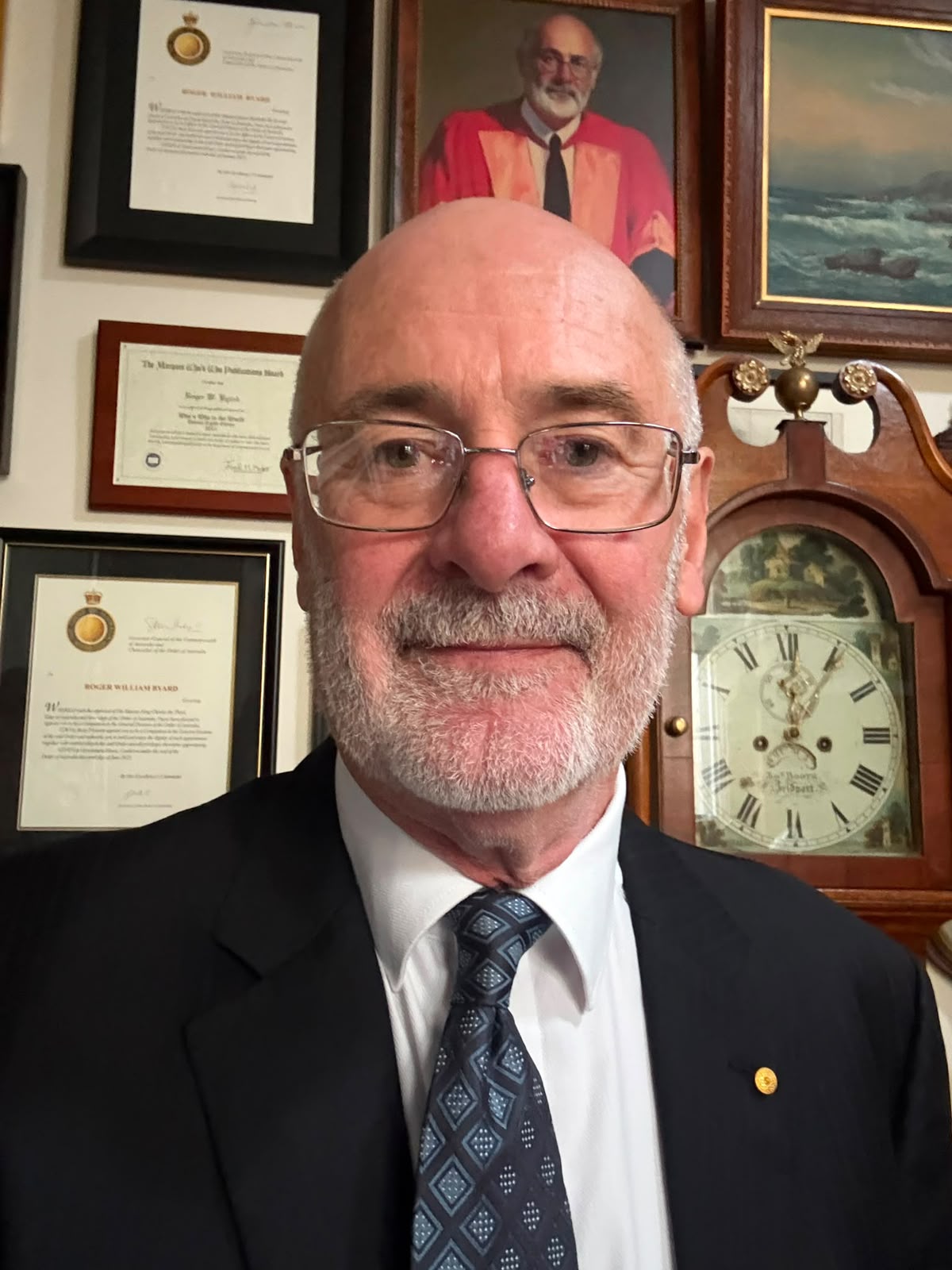 INTERNATIONAL ADVISOR